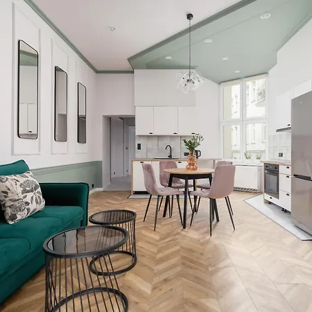 3 Bedroom Apartment - Dietla 11-2